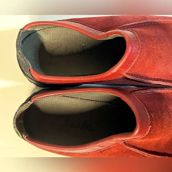 CLARKS Deep red suede mules size 8. - Picture 7 of 9